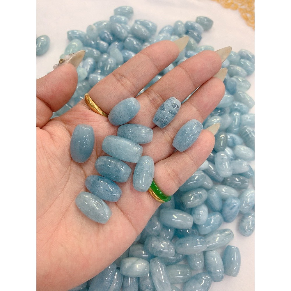 Lu thống aquamarine thiên nhiên dáng bầu dục